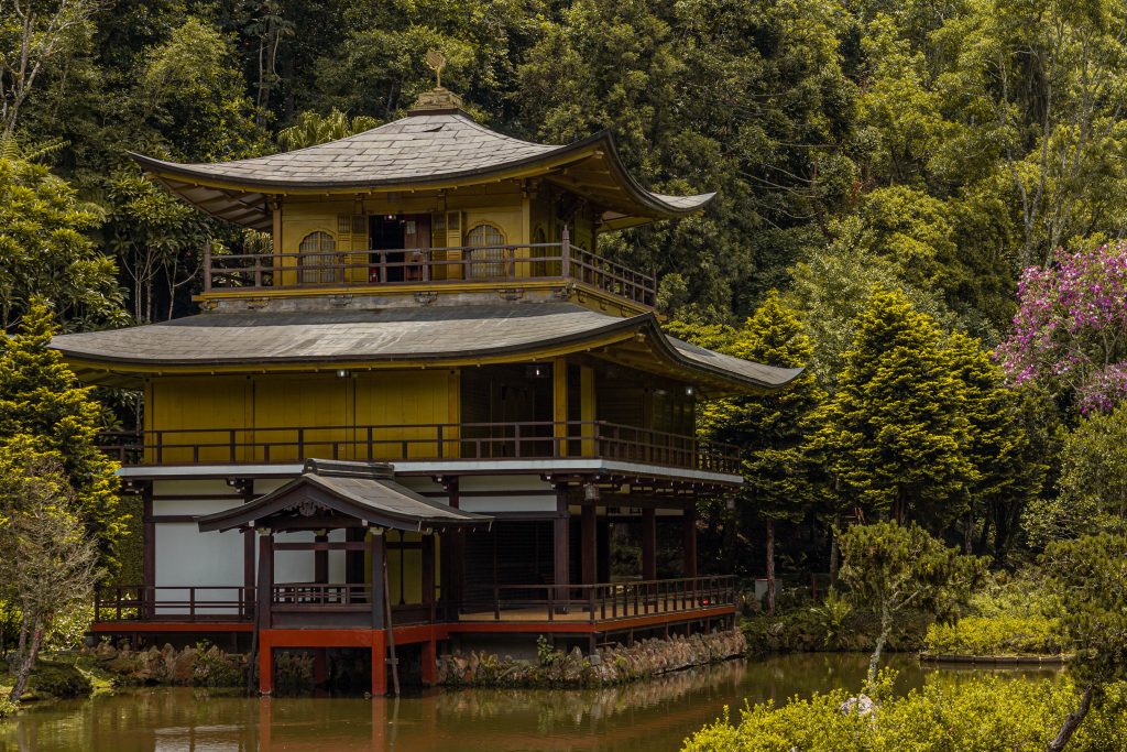 shutterstock 1737463625 Templos - Kinkaku Ji - Crédito: Shutterstock