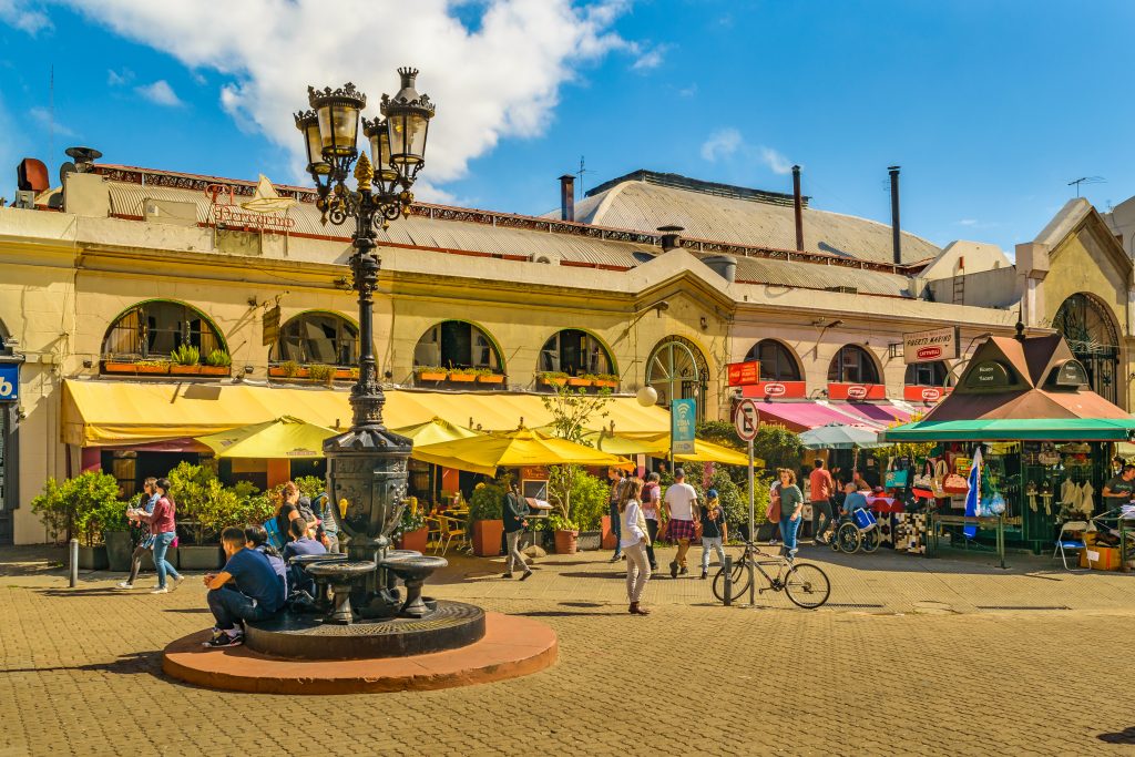 Montevidéu - Uruguai | Crédito: DFLC Prints / Shutterstock