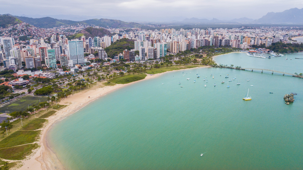 Vista aérea da Praia Curva da Jurema -Vitória - Espírito Santo | Crédito: Shutterstock