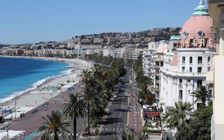 Promenade des Anglais - Nice | Crédito: Courrier International