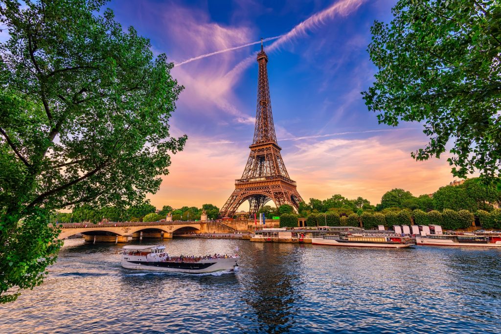  Paris: um destino que aquece os corações | Segue Viagem