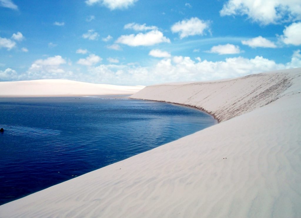 Ecoturismo - Lagoa e duna - Lençóis Maranhenses - Barreirinhas - Maranhão | Crédito: Micael 106