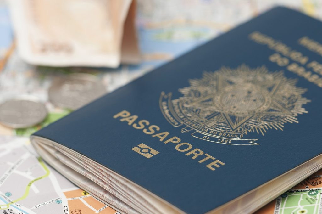 passaporte_crédito_shutterstock