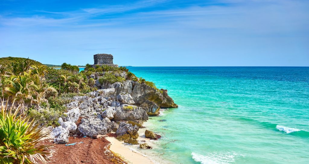 shutterstock_678688519_Ruins of Tulum-Quintana Roo - Cancun - Riviera Maya