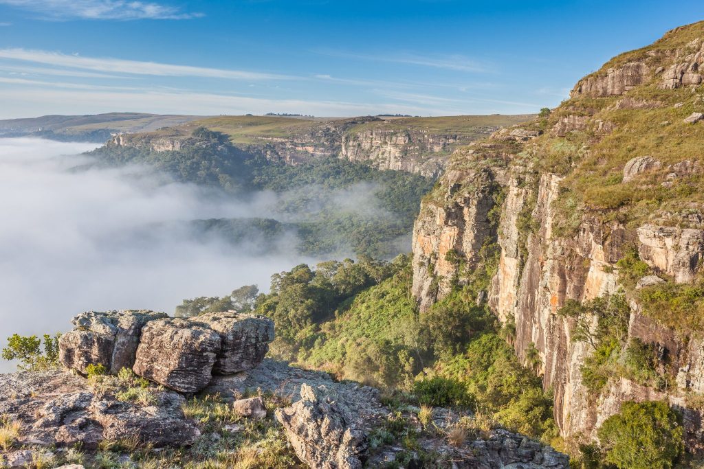 shutterstock Tibagi Melhores lugares para visitar no Paraná: Cânion Guartelá - Tibagi - Paraná | Crédito: Shutterstock