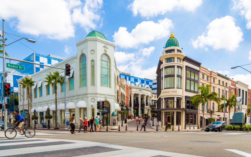 Rodeo Drive - Beverly Hills - Califórnia - Estados Unidos | Crédito: Shutterstock.com/ESB Professional