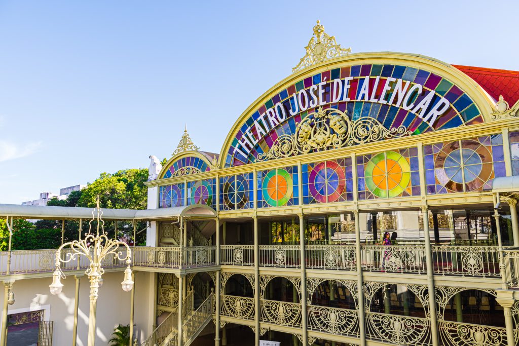 shutterstock Theatro José de Alencar O que fazer em Fortaleza Theatro José de Alencar - Fortaleza | Crédito editorial: Antonio Salaverry / Shutterstock.com