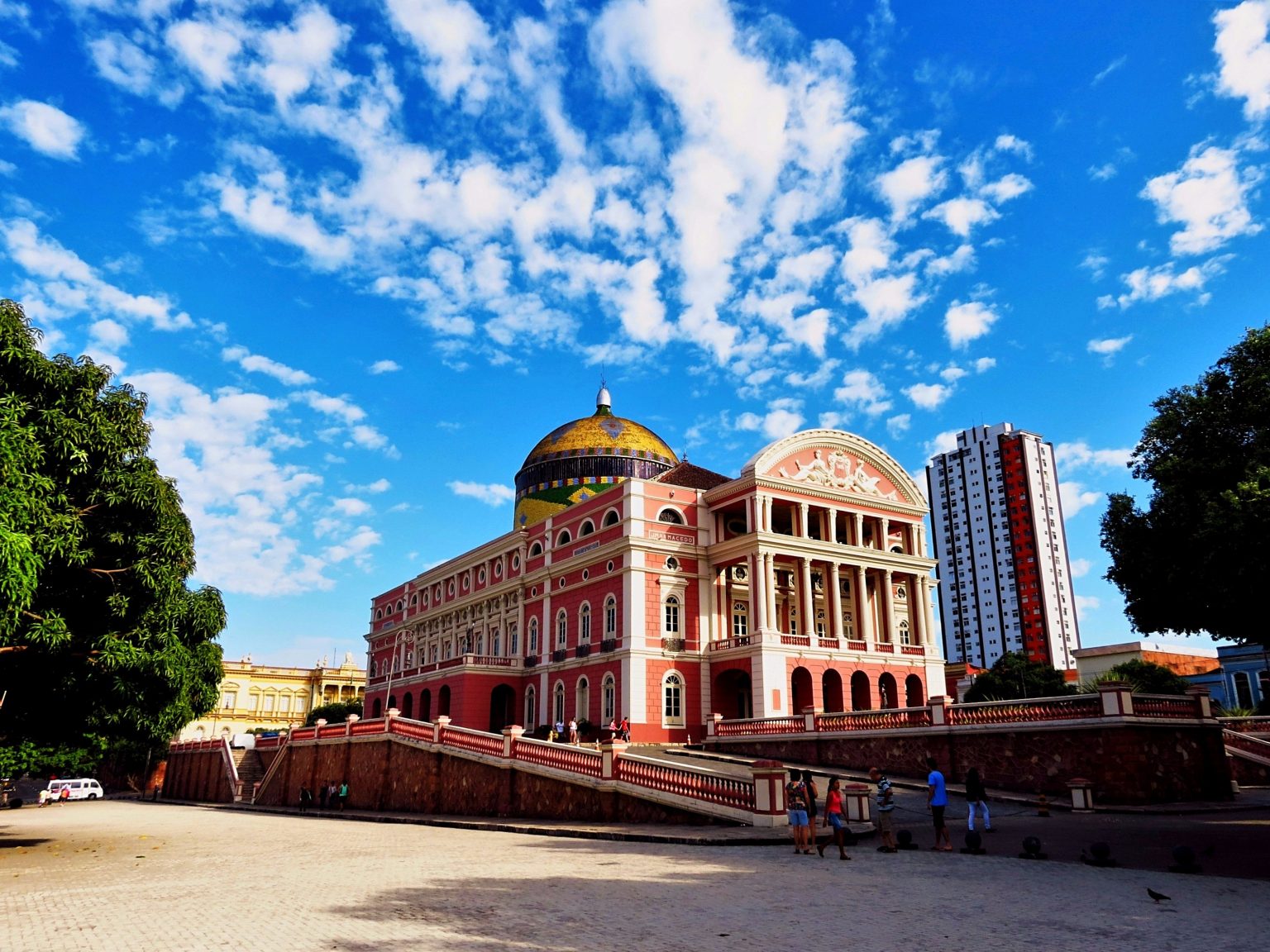 manaus walking tour