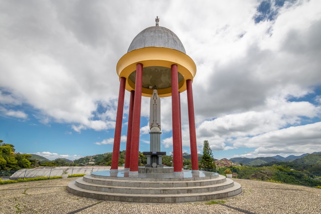 Trono de Fátima - Petrópolis - Rio de Janeiro | Crédito: Diego Grandi / Shutterstock