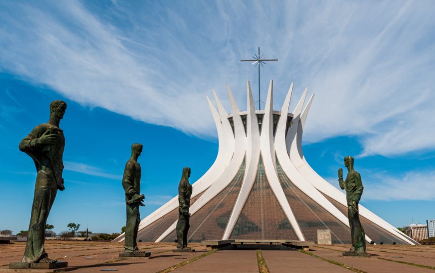Catedral de Brasília - Brasília - Distrito Federal | Crédito editorial: Cacio Murilo/Shutterstock.com
