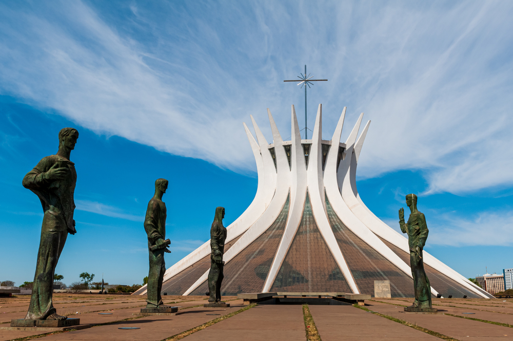Catedral de Brasília - Brasília - Distrito Federal | Crédito editorial: Cacio Murilo/Shutterstock.com Catedral de Brasília - Brasília - Distrito Federal | Crédito editorial: Cacio Murilo/Shutterstock.com