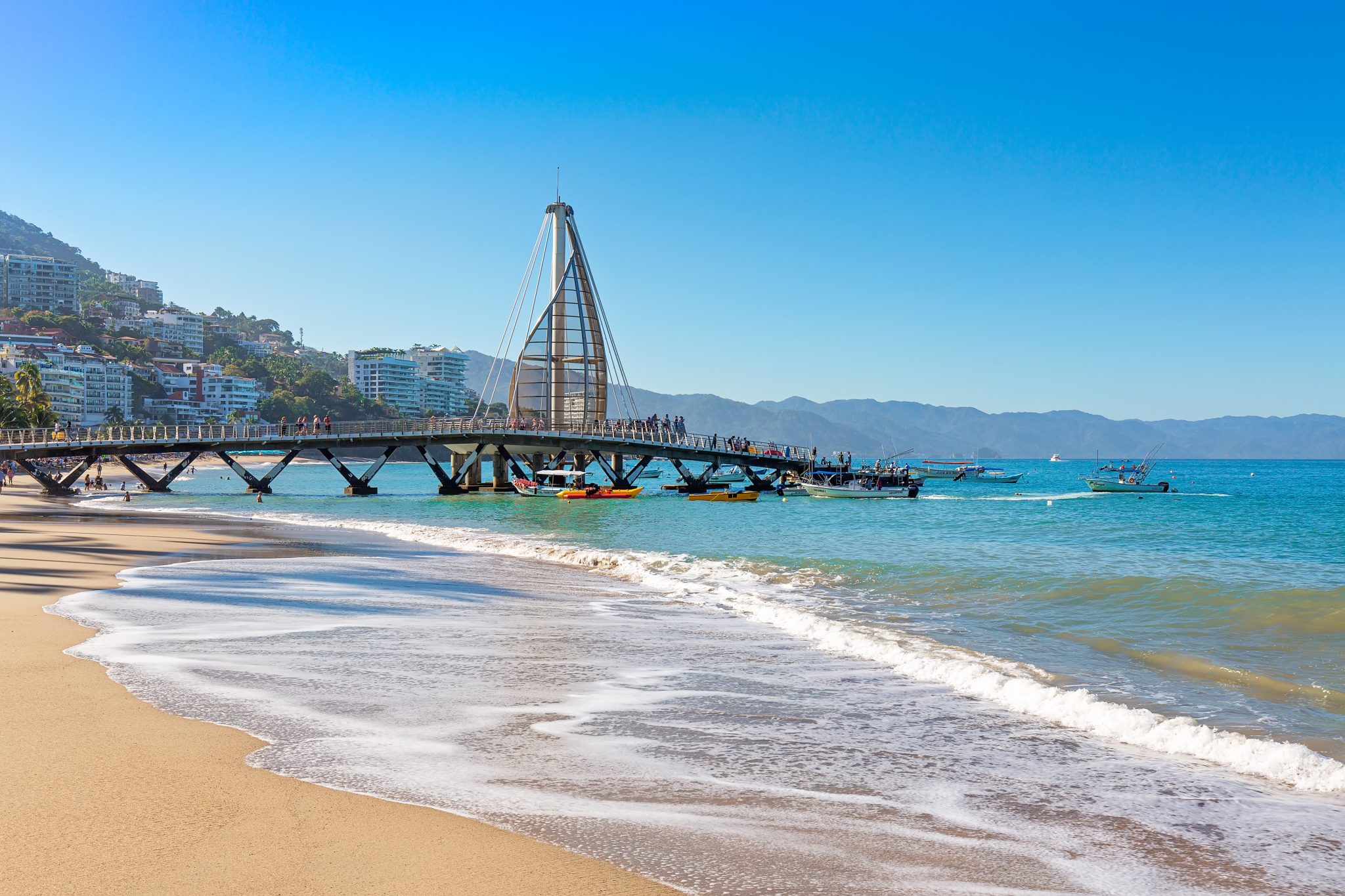 Puerto Vallarta - México | Crédito editorial: eskystudio / Shutterstock.com