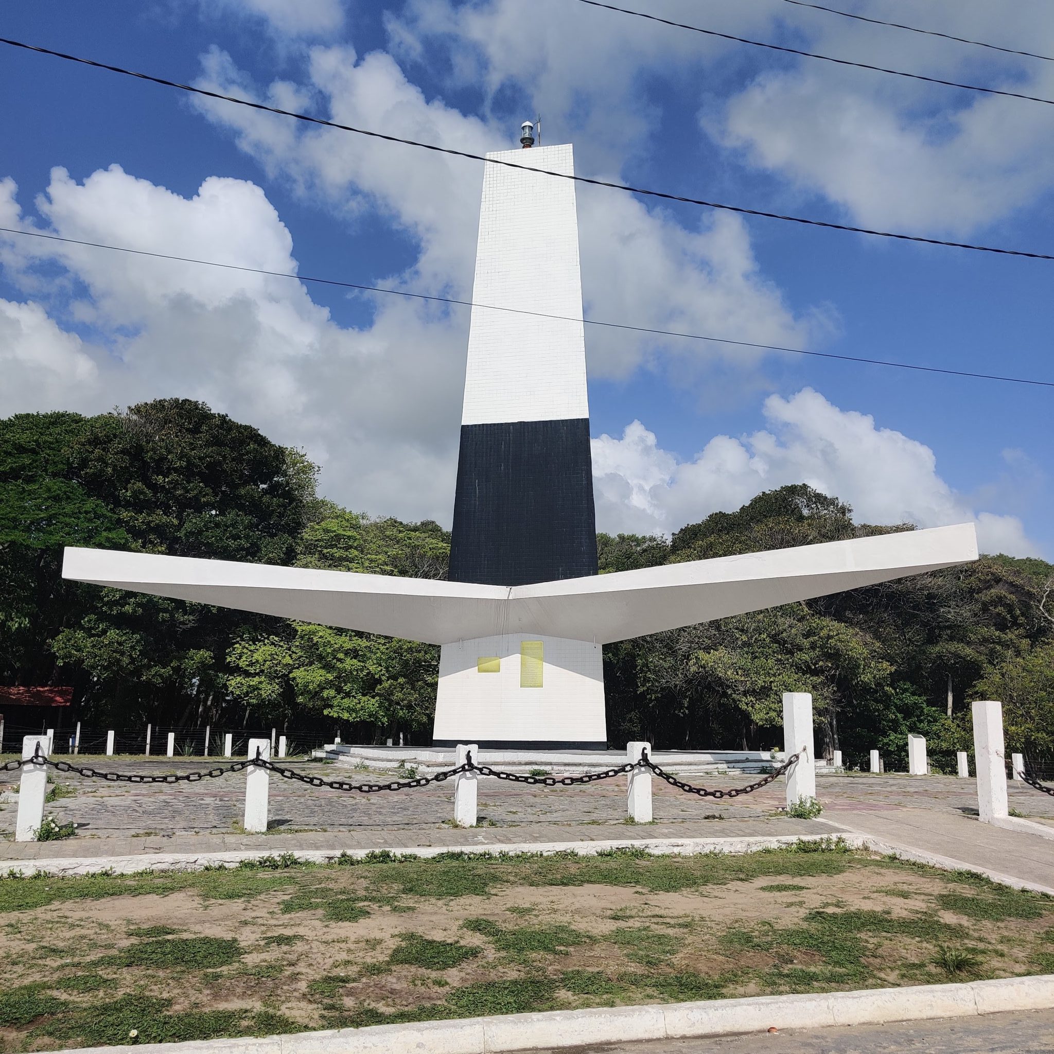 Pontos turísticos de João Pessoa: vai pra capital da Paraíba? Então você precisa visitar o Farol do Cabo Branco | Crédito: Bruna Dinardi