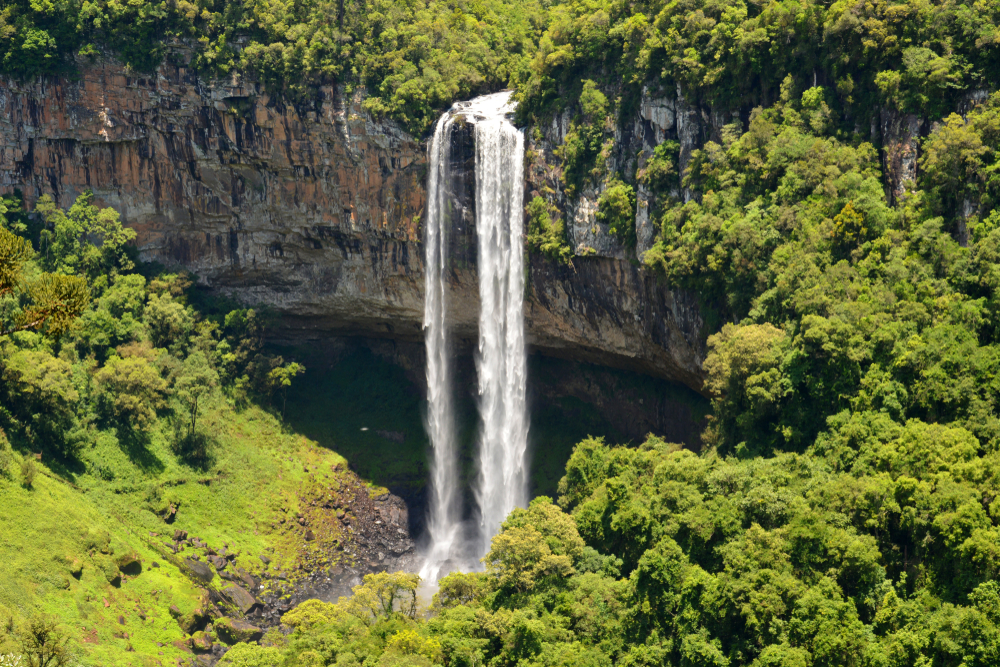 Cascata do Caracol Canela Rio Grande do Sul shutterstock 1572685864 Cascata do Caracol Canela Rio Grande do Sul shutterstock 1572685864