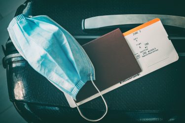Seguro-viagem com cobertura para COVID-19: por que contratar | Crédito: Shutterstock