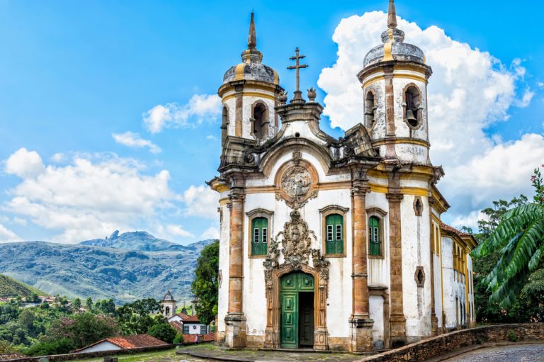 Igreja Sao Francisco de Assis Ouro Preto Minas Gerais Credito editorial GWT shutterstock 1718666545