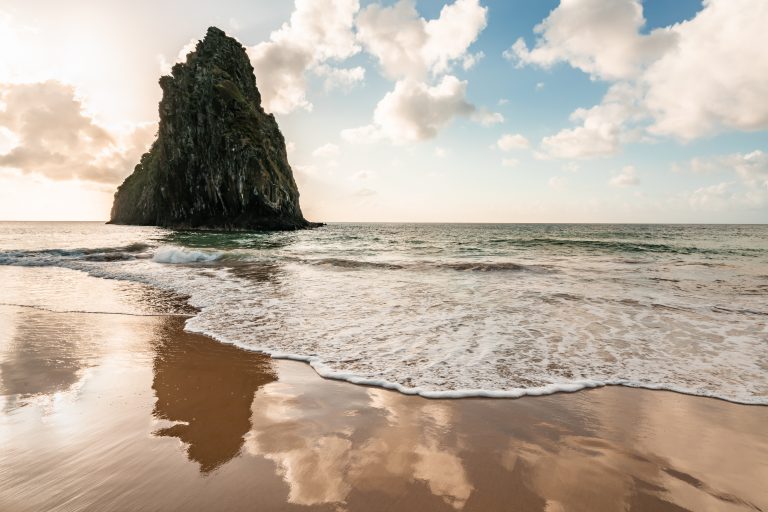 Cacimba do Padre - Fernando de Noronha - Pernambuco | Crédito: Shutterstock