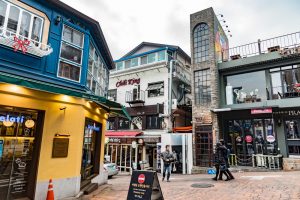 Itaewon Seul Coreia do Sul Credito editorial DiegoMariottini shutterstock 617123246 Itaewon Seul Coreia do Sul Credito editorial DiegoMariottini shutterstock 617123246