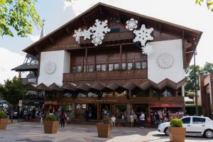 Palacio dos Festivais Gramado Rio Grande do Sul Credito editorial Luiz Barrionuevo shutterstock 1335873383