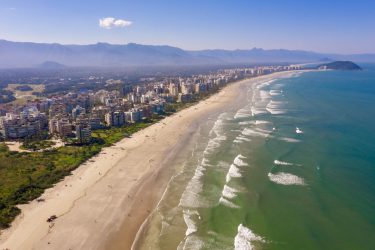 Vista aerea de Riviera de Sao Lourenco Bertioga Sao Paulo shutterstock 1926264416