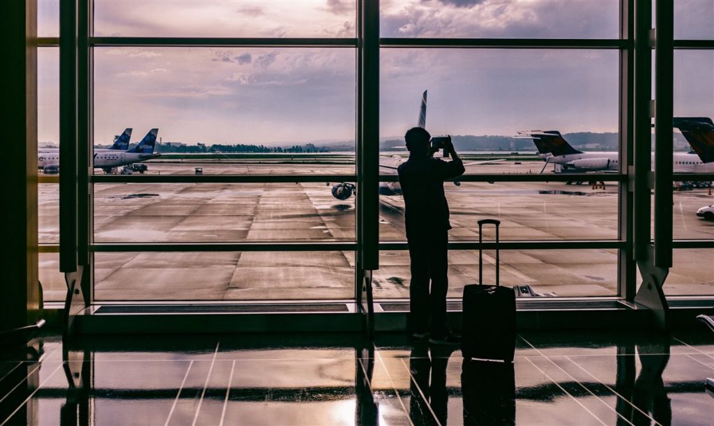 default Viagem é o principal desejo dos brasileiros após a vacinação | Crédito: Unsplash / Ashim D'Silva