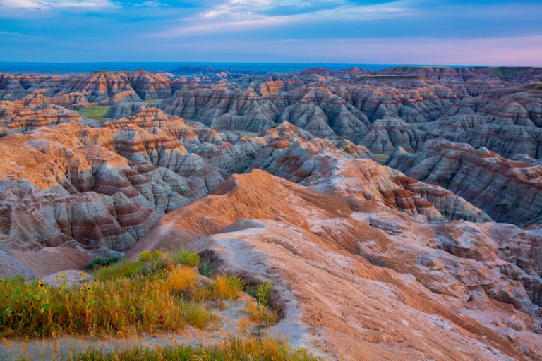 Parque Nacional Badlands Dakota do Sul Estados Unidos shutterstock ...