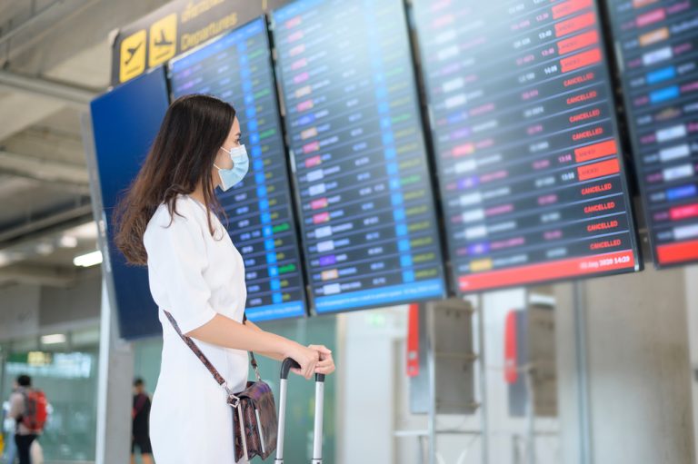 aeroporto shutterstock 1796398957