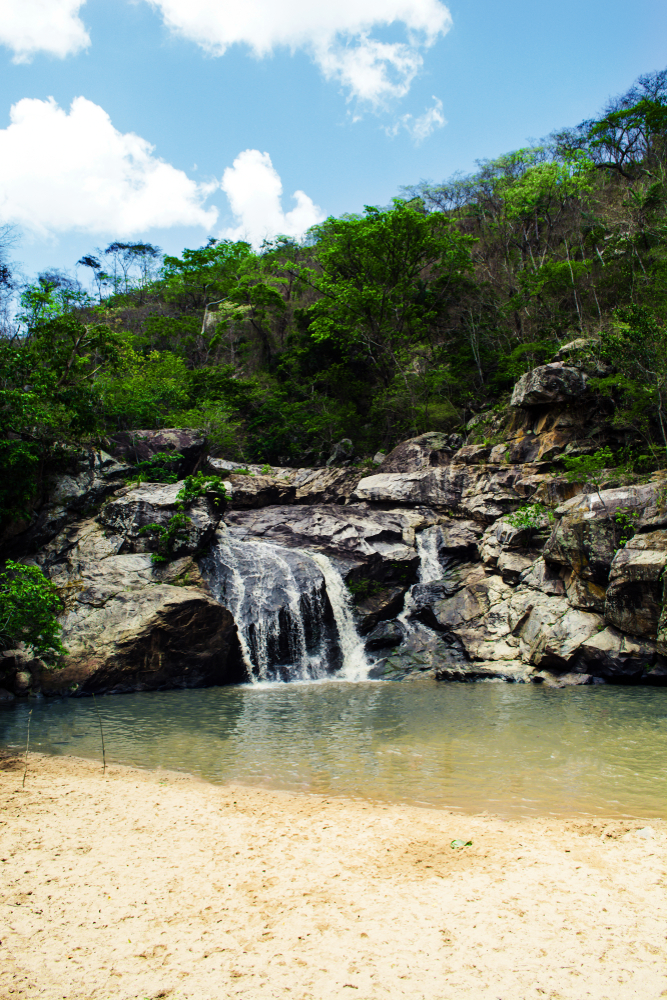 Serras Brasileiras: Cachoeira do Ouricuri - Pilões - Paraíba | Crédito: Shutterstock