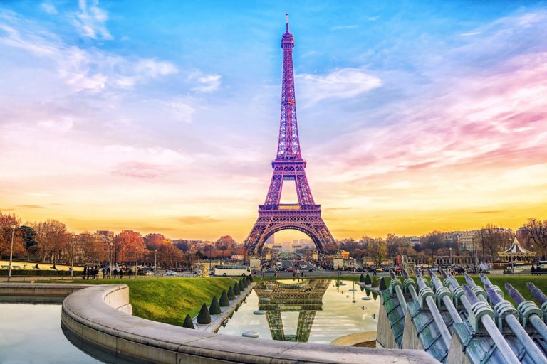 Torre Eiffel Paris Franca shutterstock 556743958