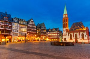 Frankfurt Alemanha shutterstock 128455949