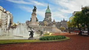 Buenos Aires Argentina shutterstock 559272994 Tá a fim de viajar pela América do Sul? Então saiba tudo sobre a reabertura da Argentina | Buenos Aires, a capital do país | Crédito: Shutterstock