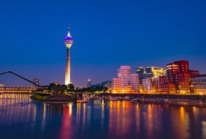 Dusseldorf Alemanha shutterstock 727937236 Dusseldorf Alemanha shutterstock 727937236