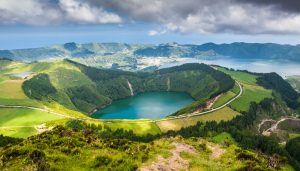 Lagoa das Sete Cidades Acores Portugal shutterstock 254083921 Lagoa das Sete Cidades Acores Portugal shutterstock 254083921