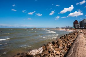 Playa de Punta Gorda Montevideu Uruguai shutterstock 1955451595