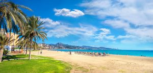 Praia Malagueta Malaga Espanha shutterstock 678209857 Quer curtir a Praia de La Malagueta no verão? Então prepare-se para o calor, porque ele pode superar os 40°C na Andaluzia | Crédito: Shutterstock