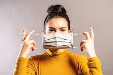 Mascara shutterstock 1678274461