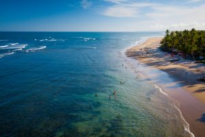 Peninsula de Marau Bahia shutterstock 1640997226 Destinos de águas cristalianas no Brasil: que tal ir para o paraíso na sua próxima viagem? Pois ele tem nome e fica na Bahia: Península de Maraú | Crédito: Shutterstock