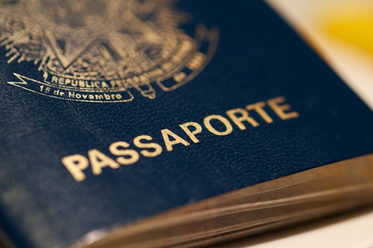 passporte brasil 0 shutterstock 124778299