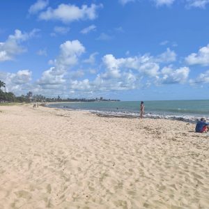 Pontos turísticos de João Pessoa: de manhã, a Praia de Manaíra costuma ser mais calma | Crédito: Bruna Dinardi