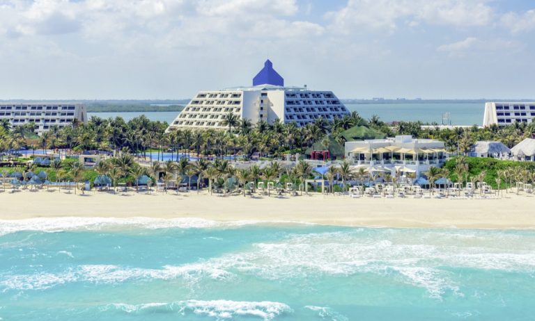 The Pyramid at Grand Oasis Cancun Mexico Credito Divulgacao