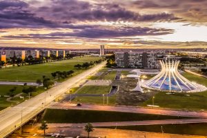 Procurando um lugar para visitar nas próximas férias? Brasília (DF), a capital federal, tem muito a oferecer | Crédito editorial: Erich Sacco/Shutterstock.com
