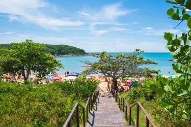 guarapari Credito editorial Eduardo Menezes Shutterstock.com shutterstock 1793860909