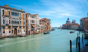 veneza Credito editorial FranciscoMarques Shutterstock.com shutterstock 1897839814