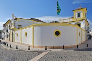 consulado shutterstock 2140290357