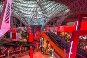 Ferrari World Abu Dhabi Emirados Arabes Credito editorial Valerija Polakovska shutterstock 1569331912