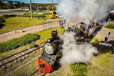 Maria Fumaca na Serra Gaucha Credito editorial Cid Guedes shutterstock 1803332284