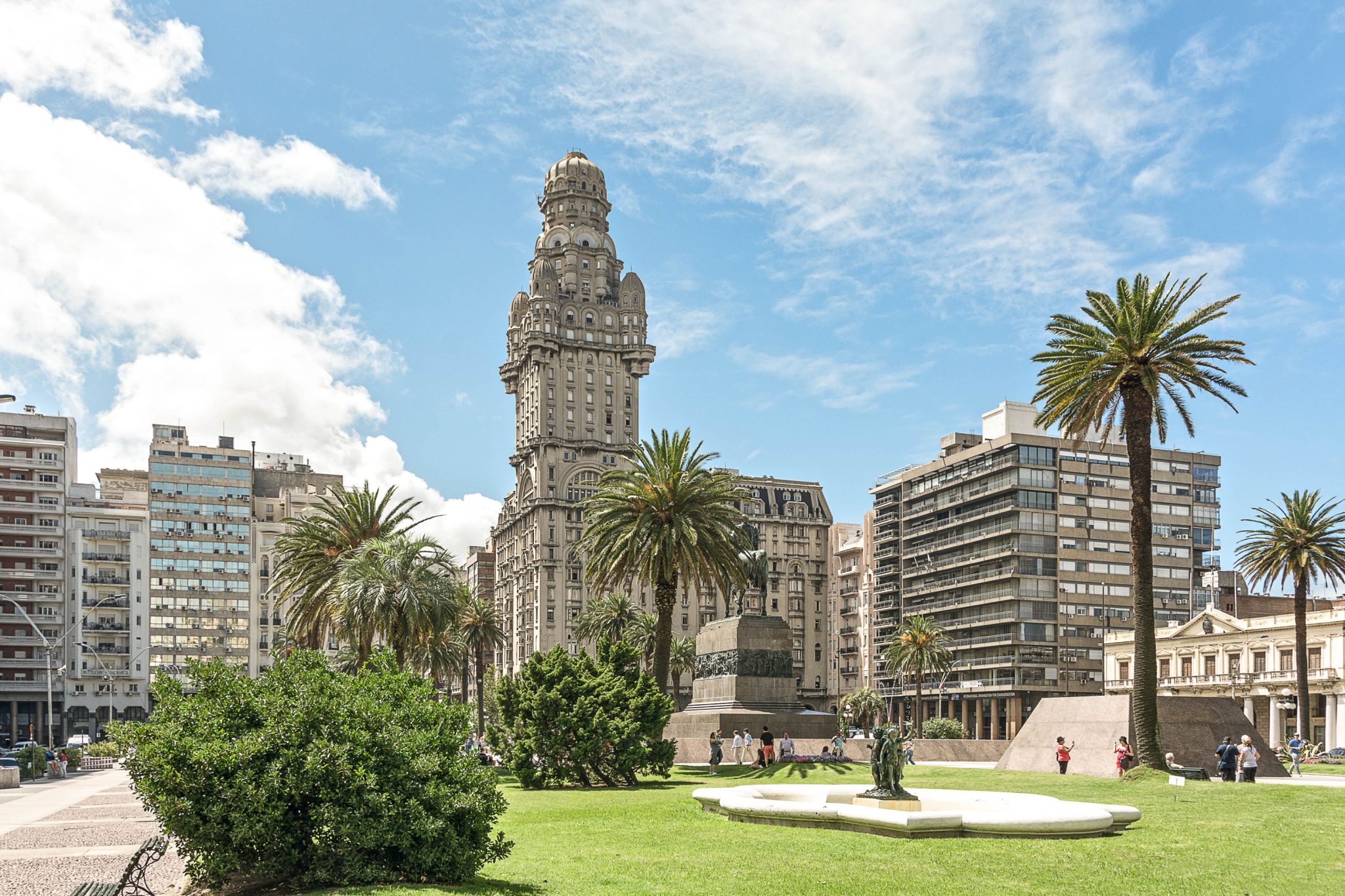roteiros pelo uruguai plaza