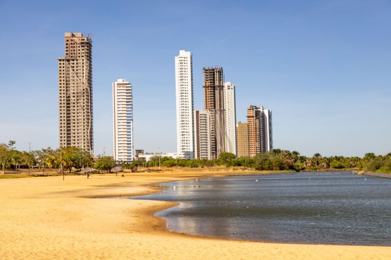 viagem para palmas tocantins predios praia da graciosa