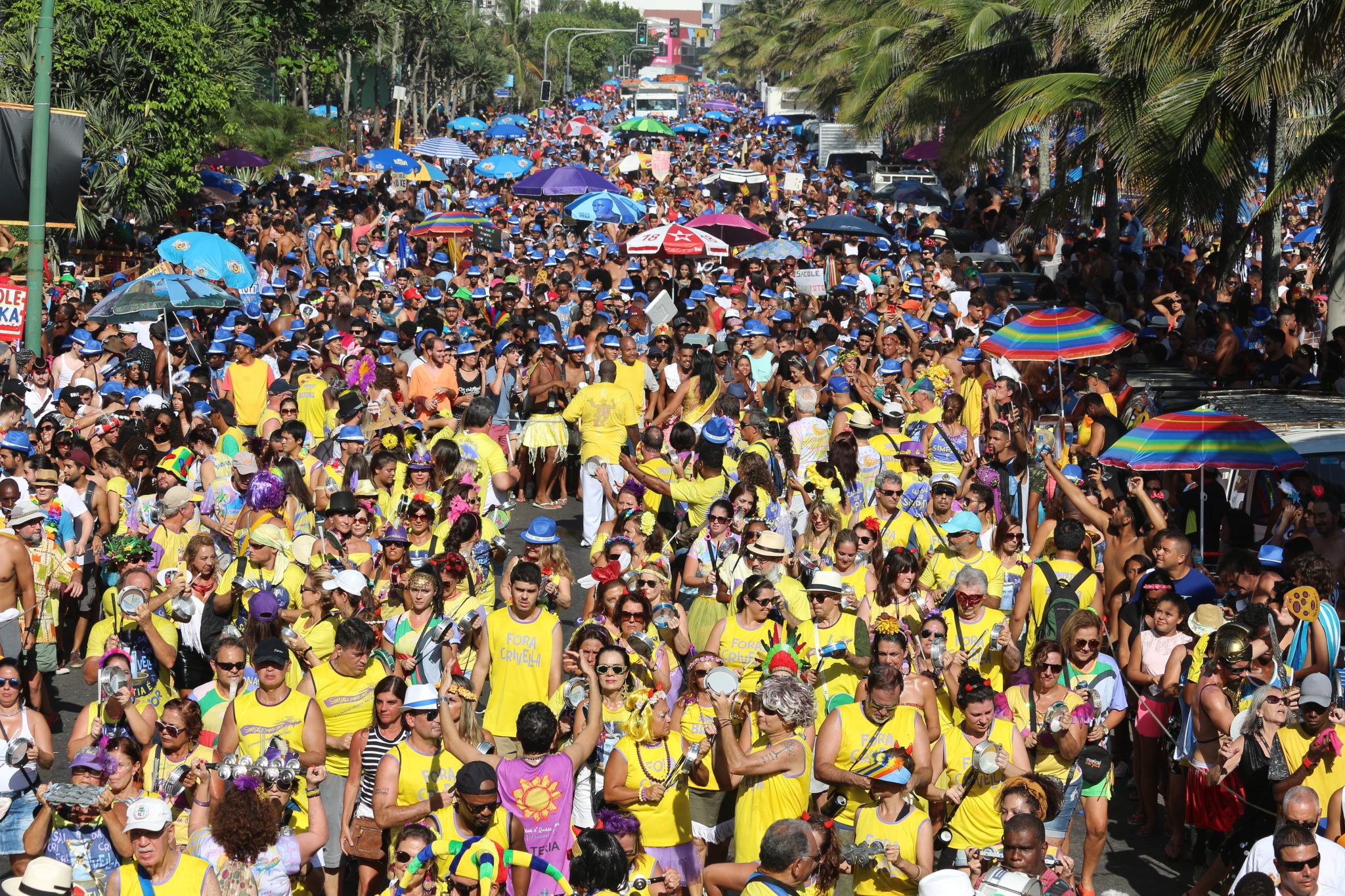 shutterstock 1017794173 carnaval-de-rua-no-rio-bloco.jpg