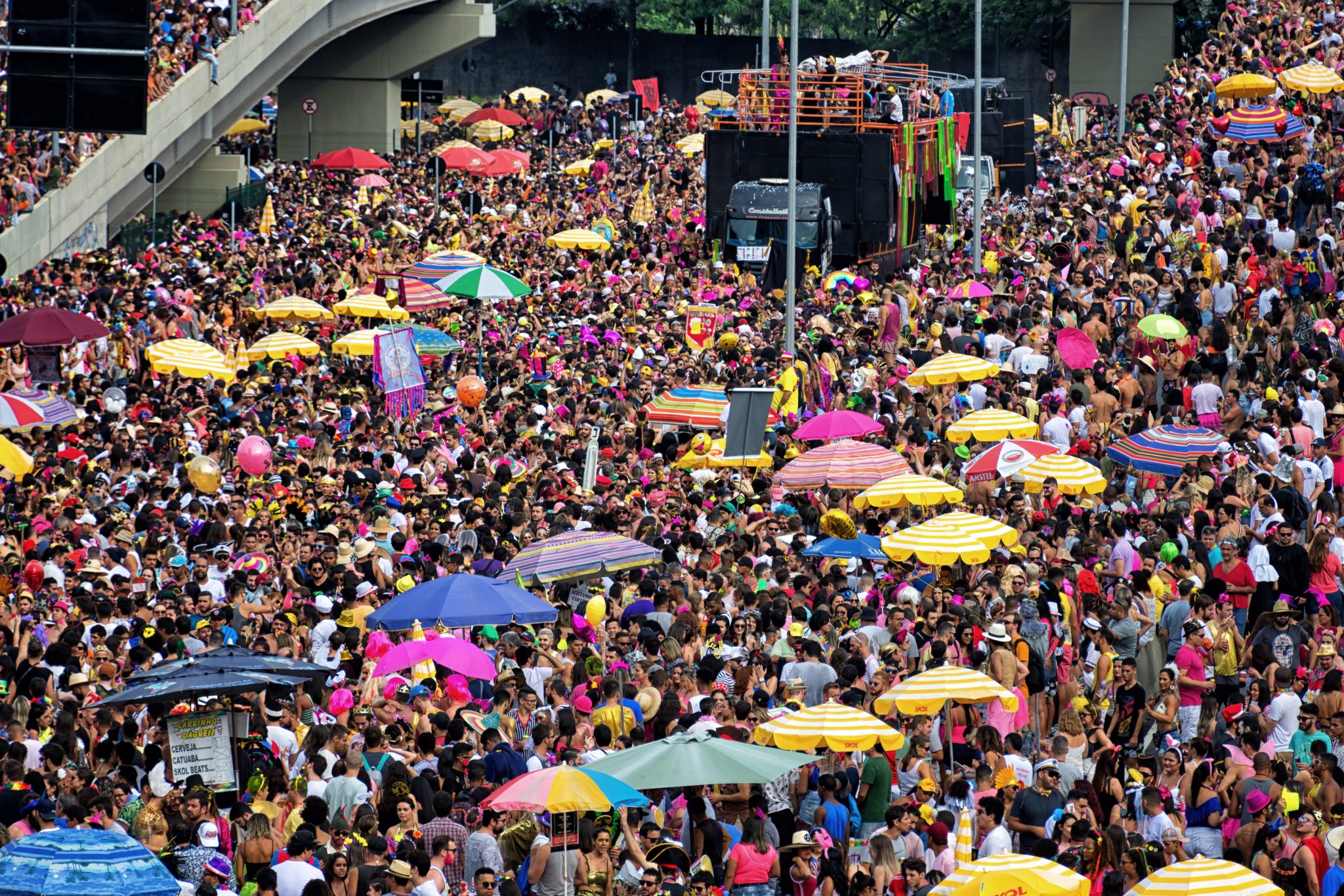 shutterstock 1327769441 destinos-mais-procurados-para-o-carnaval-belo-horizonte